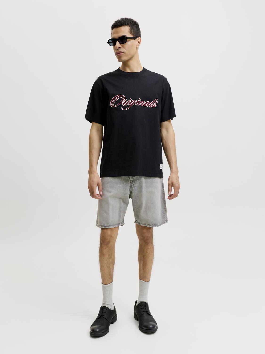 model_shot-front_full